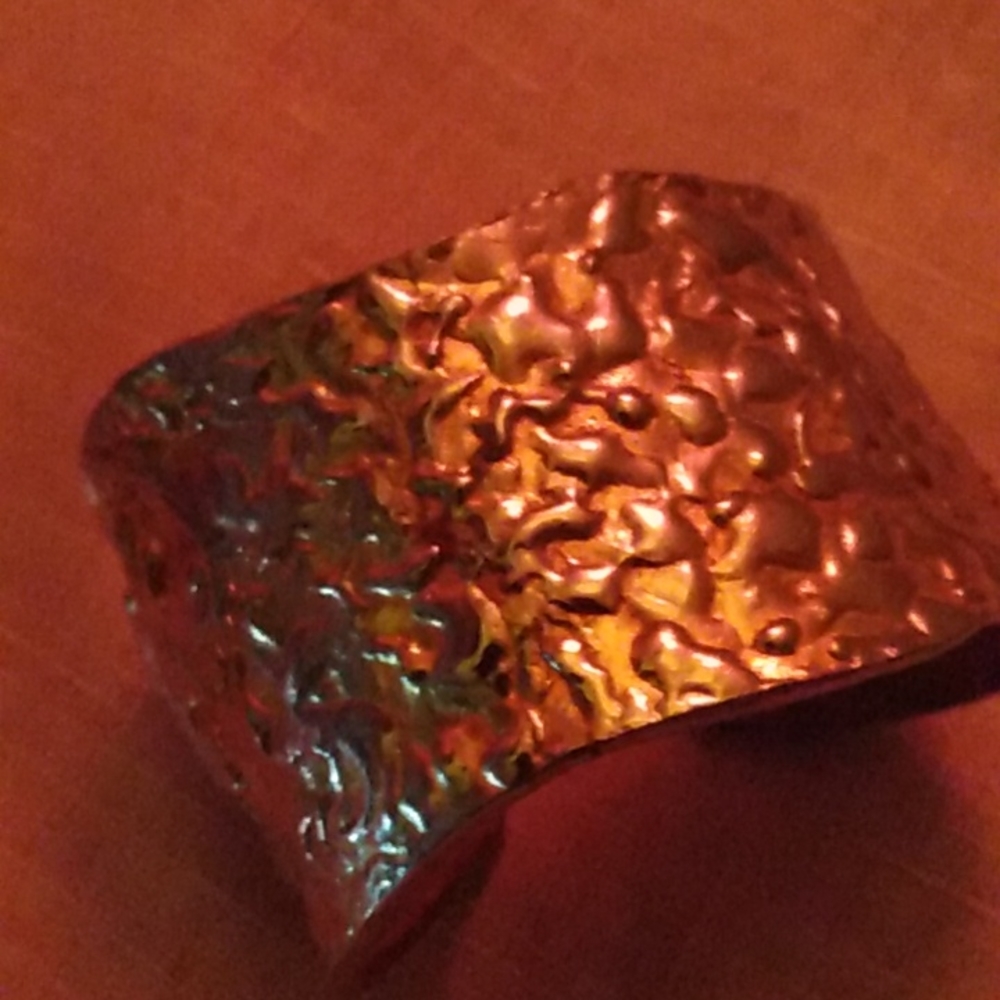 Gold bracelet